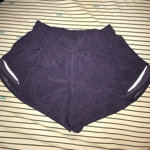 ❌SOLD❌lululemon hotty hot II shorts